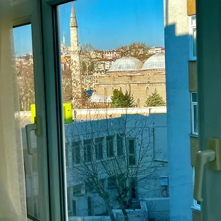 8 Kisilik Sueper Konum Sueper * Istanbulská provincie