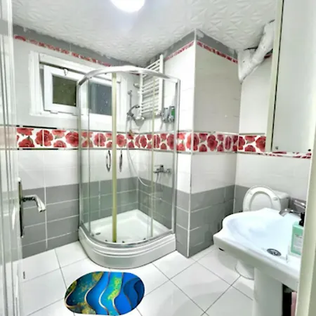 Apartman 8 Kisilik Sueper Konum Sueper Isztambul