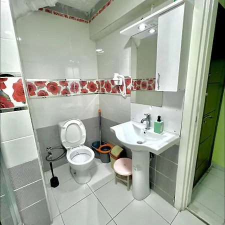 Apartman 8 Kisilik Sueper Konum Sueper Isztambul